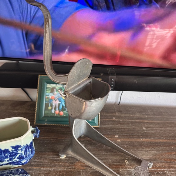 Vtg Juicer Large, Aluminum - Picture 2 of 4